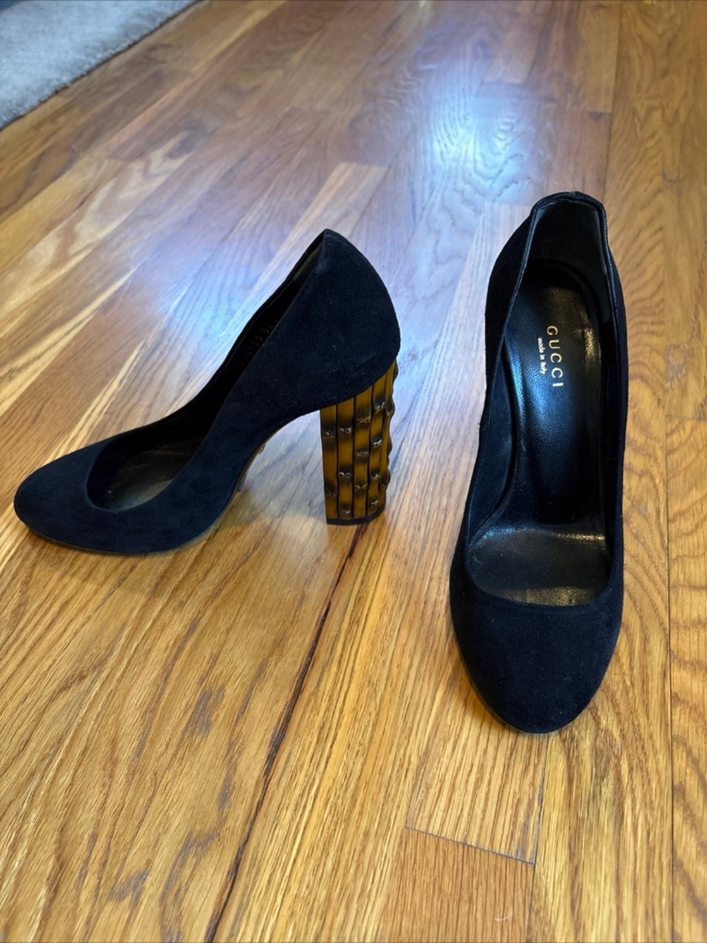 Gucci Scamosciato Bamboo Black Suede Pumps – Size 6.5